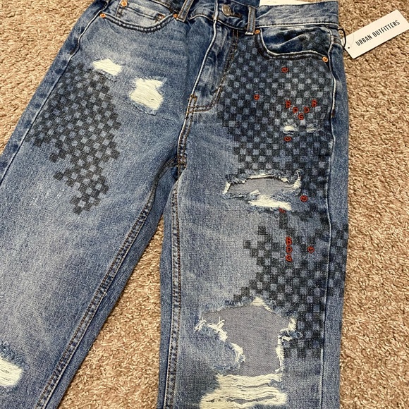 BDG Loose Straight Jean - Embroidered Crossword NWT - Picture 6 of 9